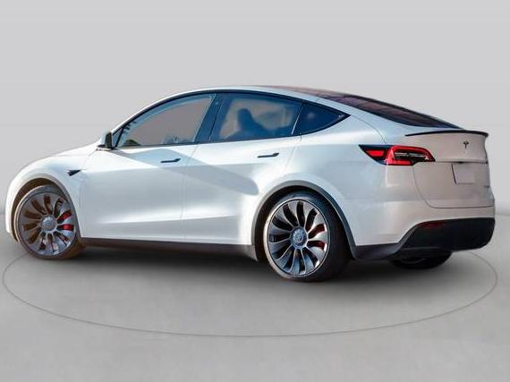 TESLA MODEL Y 2024 7SAYGDEF6RA334325 image